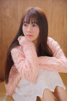 女人扒开的小泬高潮喷水小说